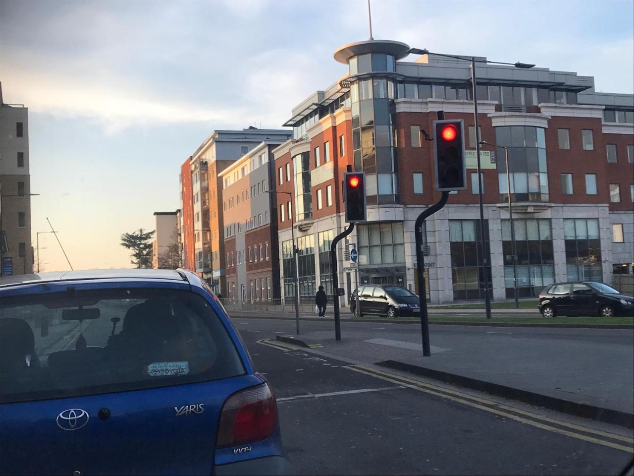 Easystay Slough Central Free Parking מראה חיצוני תמונה
