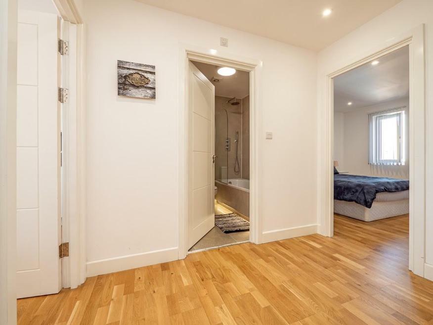 Easystay Slough Central Free Parking מראה חיצוני תמונה