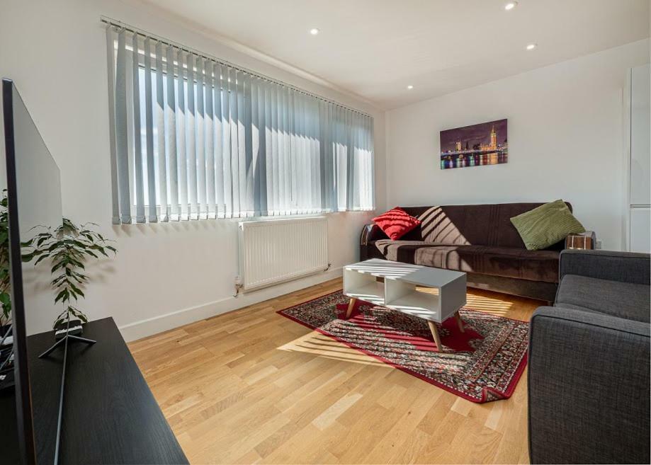 Easystay Slough Central Free Parking מראה חיצוני תמונה