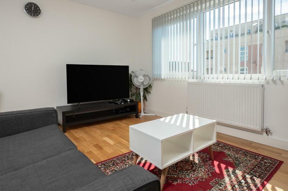 Easystay Slough Central Free Parking מראה חיצוני תמונה